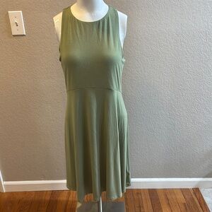 Athleta Green midi dress size medium